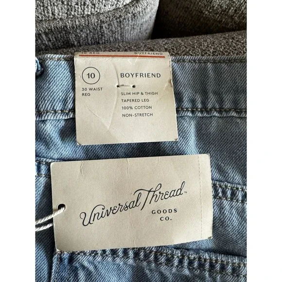 Universal Threads Boyfriend Jeans Size 10 30 Waist NWT - Picture 3 of 5